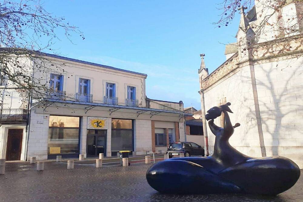 Entire apartment, Studio Le Nid ★ Plein Center ★ Lumineux ★ Wifi in Valence d'Agen, Tarn-et-Garonne