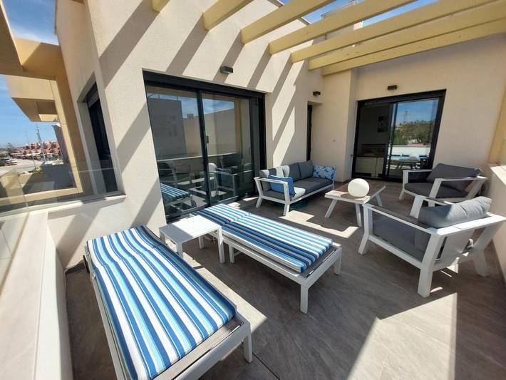 Villa für 6 Personen, mit Balkon und Terrasse sowie Garten und Pool