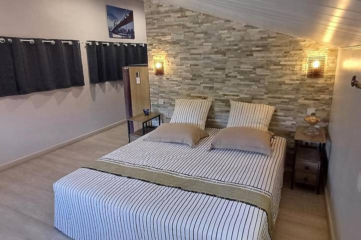 Location de vacances pour 10 personnes, avec jacuzzi ainsi que balcon et jardin à Corneilla-de-Conflent - 2