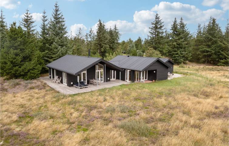 Ferienhaus für 8 Personen, mit Garten und Terrasse in Kollerup Strand