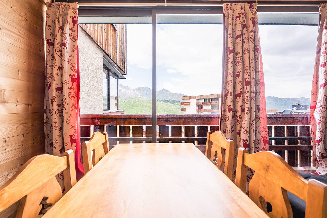 Geheel appartement, Appartement '6p Au Pied Des Pistes' met Uitzicht op de Bergen, Balkon en Wifi in Val Thorens, Les Trois Vallées