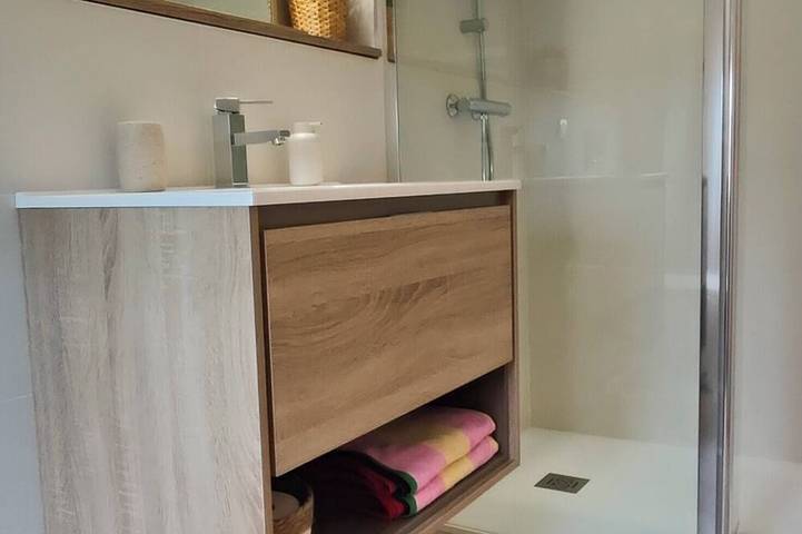 Location de vacances pour 2 personnes, avec piscine à Pompignan - 3