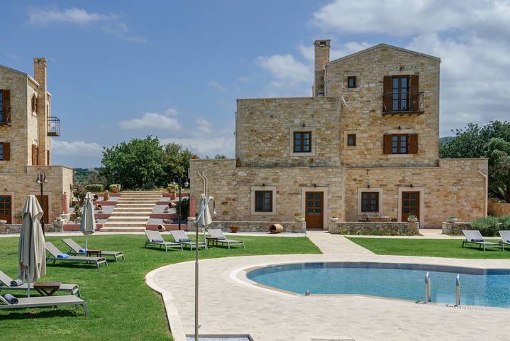 Casa de férias para 23 pessoas, com Varanda e Varanda/Terraço e ainda Jardim em Alfa