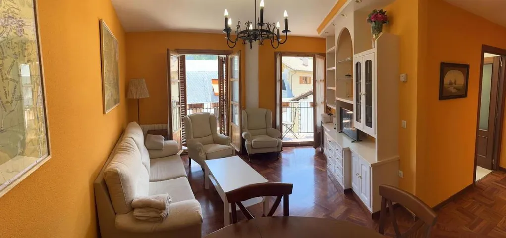 Ferienwohnung für 7 Personen, mit Balkon und Ausblick - 1