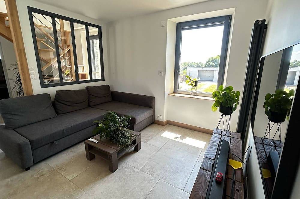 5 bedroom Breton house near the sea in Saint-Pôtan, Dinan und Umgebung