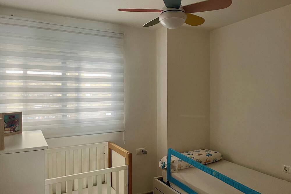 Apartamento entero, Acoguedor bajo con gran terraza in Bellreguart, Costa de Valencia