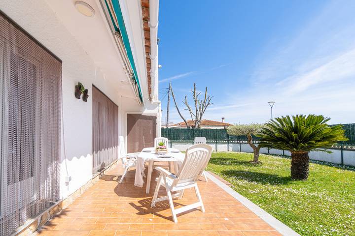 Location de vacances pour 5 personnes, avec jardin et vue dans San Pedro Pescador - 3