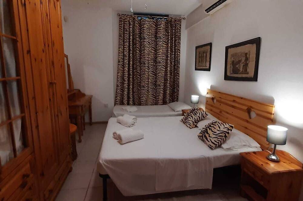 Ganze Wohnung, Farben - eine märchenhafte Kulisse, Apartment 3 Orange in Swieqi, Insel Malta