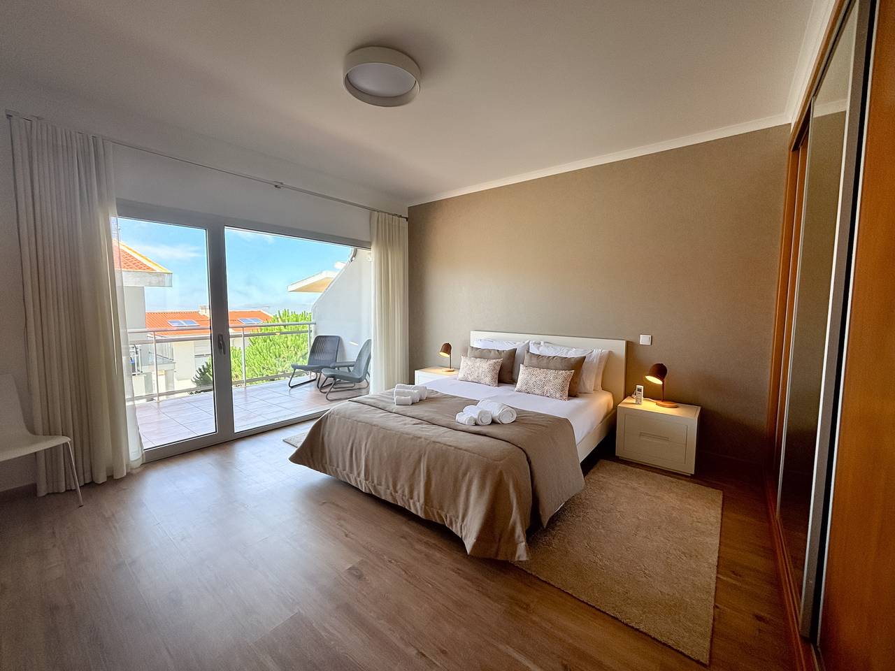 Apartamento inteiro, Serene View - By Sch - C in Praia do Salgado, Nazaré