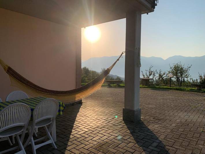 Ferienhaus für 5 Personen, mit Seeblick und Ausblick sowie Terrasse, mit Haustier in Comune di Luino