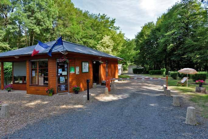 Location de vacances pour 6 personnes, avec Terrasse et Jardin à Château-la-Vallière