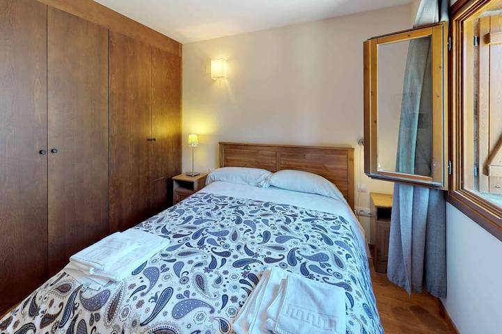 Entire apartment, Cantero 23 - tucasaenlospirineos in Escarrilla, Sallent de Gállego