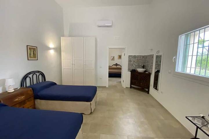 Location de vacances pour 6 personnes, avec jardin ainsi que jacuzzi et terrasse, animaux acceptés à Corato - 2