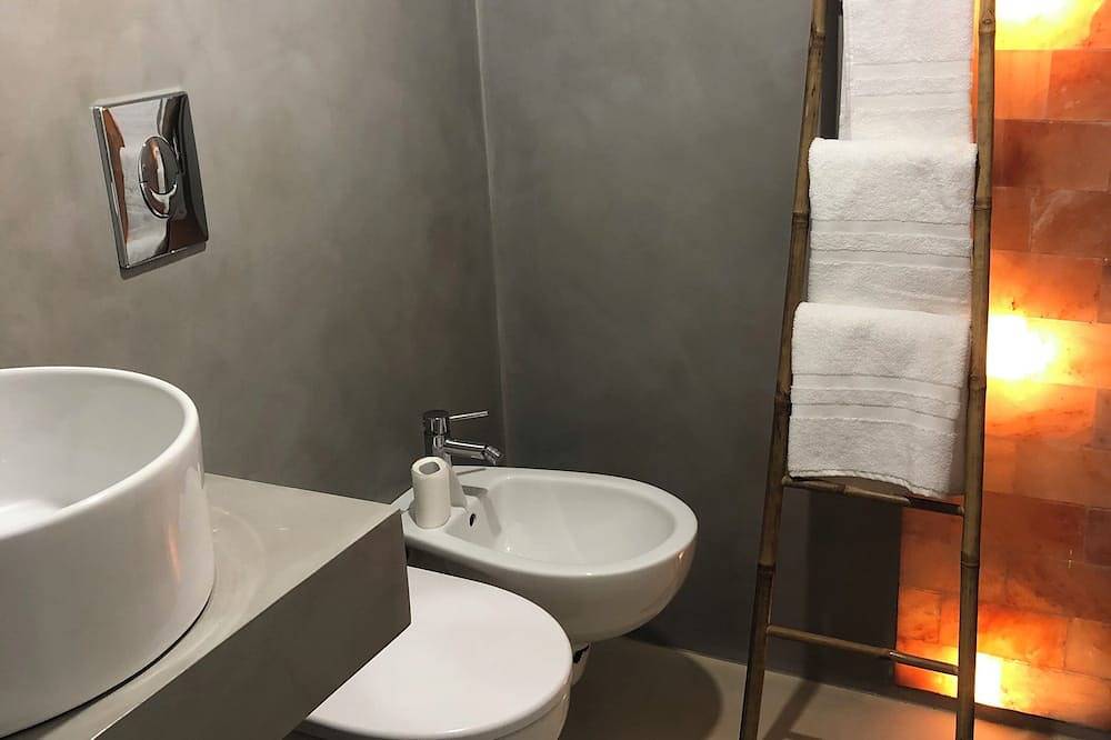 Casa Citta   Charming 2-bedroom apartment with Ac, Wifi in gorgeous Brescia in Brescia, Brescia Provinz
