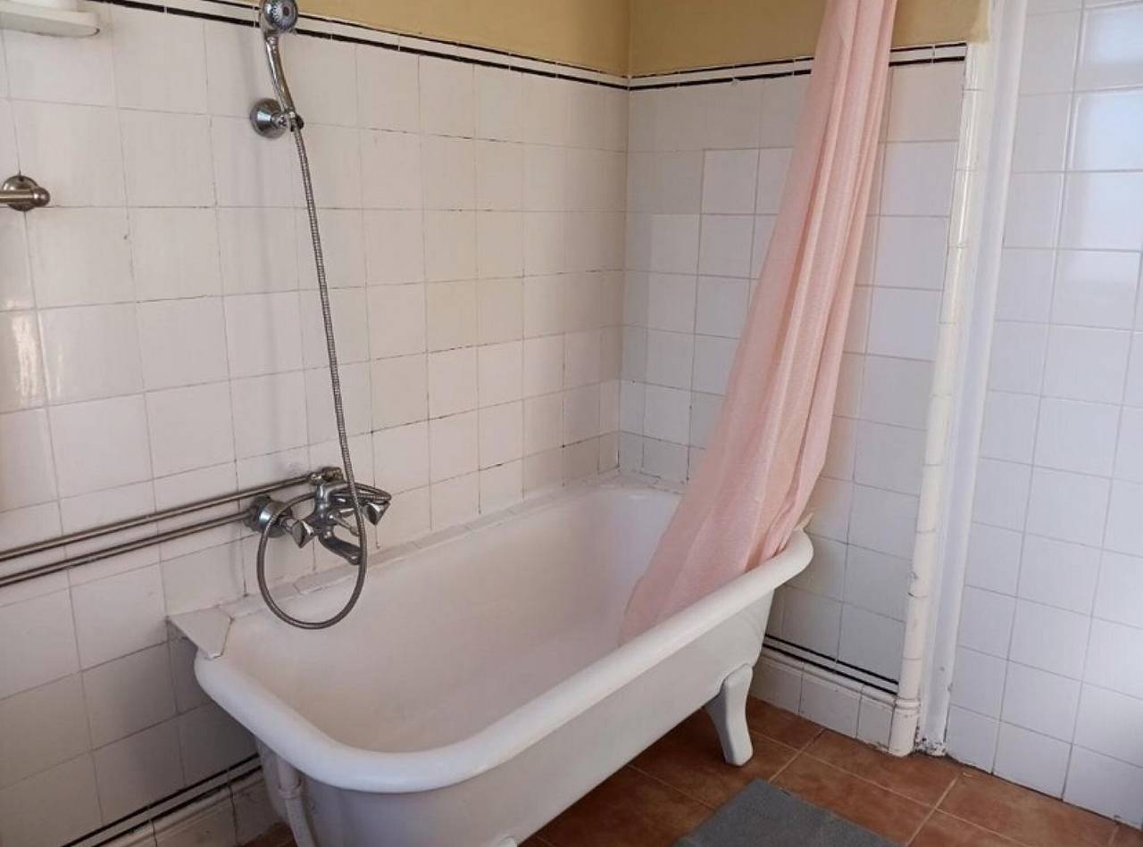 Entire apartment, Apartment '33 - Amoreiras Apartments' with Wi-Fi in Lisbon, Costa de Lisboa