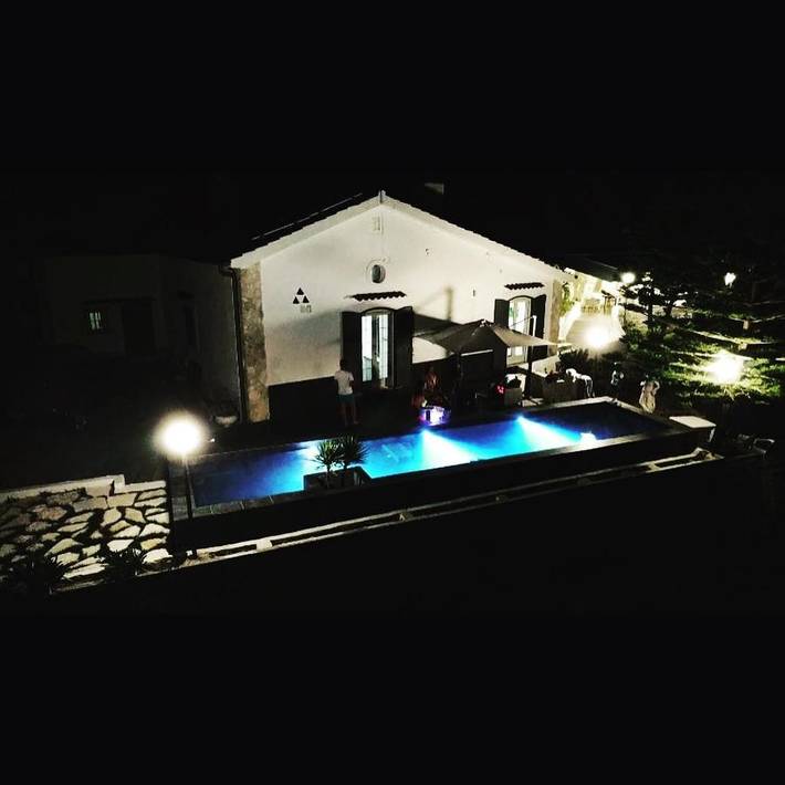 Villa per 6 persone, con Idromassaggio e Terrazza nonché Giardino e Piscina a Trinitapoli