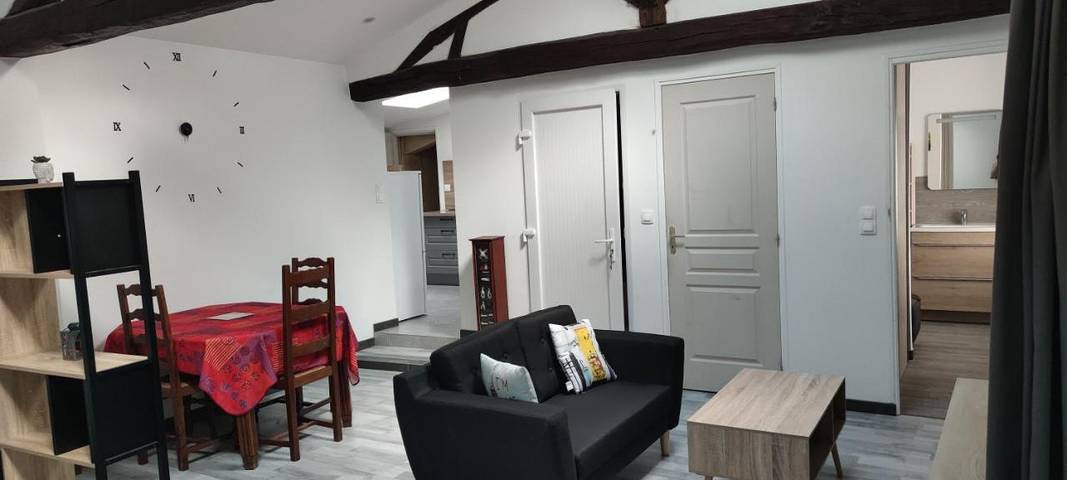 Gîte pour 4 personnes, avec terrasse à Wassy