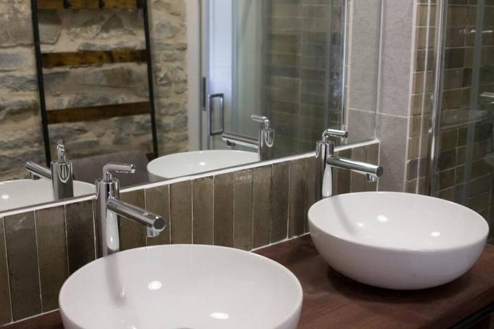 Location de vacances pour 16 personnes, avec piscine et vue ainsi que jardin et terrasse, animaux acceptés à Soyans - 3