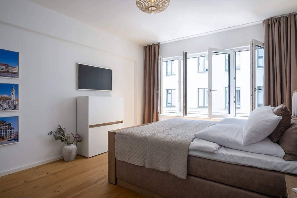 Ganze Wohnung, Neue Luxuswohnung, 3-Zimmer, am Rathausplatz in Augsburg-Innenstadt, Augsburg