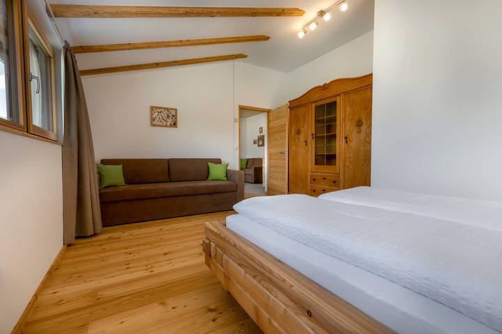 Entire apartment, Apartment 'Vernalhof Apt Panorama' with Mountain View, Shared Terrace and Wi-Fi in Schluderns, Saldurkamm