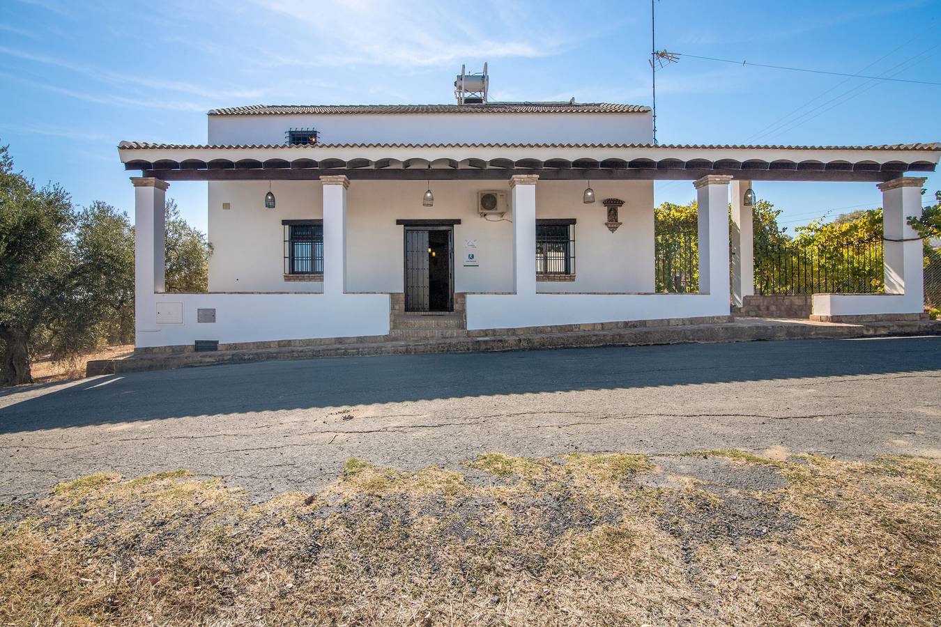 Finca 'Las Alberquillas' mit privater Terrasse, Wi-Fi und Klimaanlage in Beas, Huelva Provinz