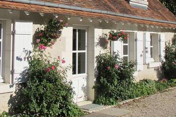 Gîte pour 7 personnes, avec jardin et sauna, animaux acceptés à Chitenay