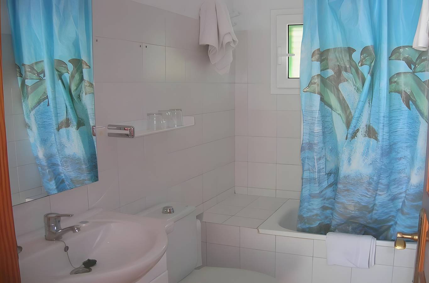 Chambre 'Doble - 6' avec vue montagne, Wi-Fi et climatisation in Platja es Figueral, Santa Eulària des Riu