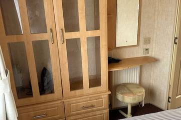 Static Caravan for 6 People in Hampshire, South East England, Photo 4