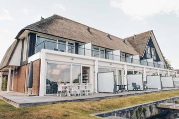 Ferienhaus für 8 Personen, mit Garten und Terrasse sowie Seeblick am Ijsselmeer