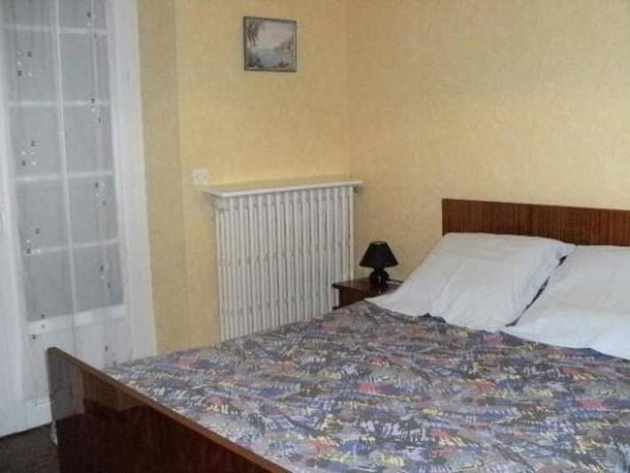 Location de vacances pour 6 personnes, avec terrasse à Saint-Vincent-du-Lorouër - 4