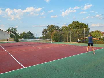 Villa pour 8 Personnes dans Lanzac, Lot, Photo 4