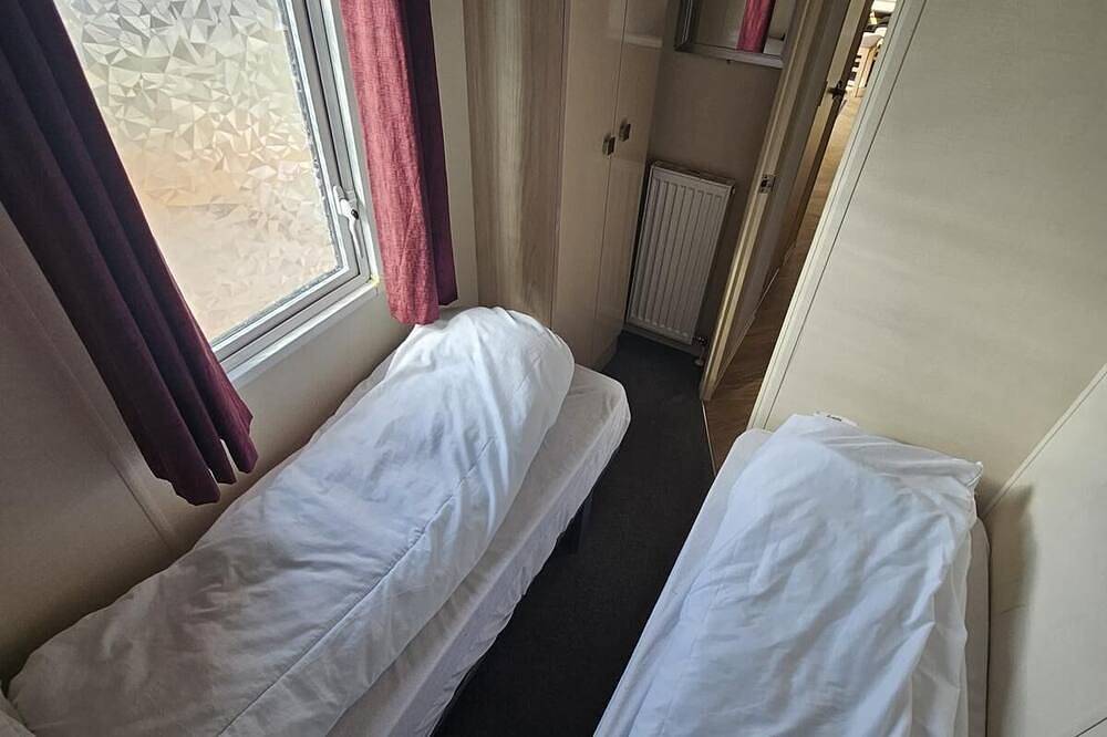 - 8 Berth Caravan with Veranda No pets allowed in Camber Sands, Camber