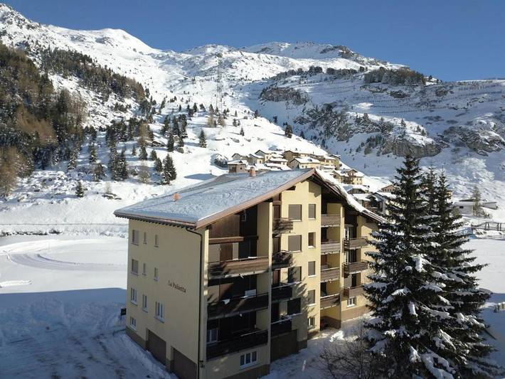 Ferienwohnung für 4 Personen, mit Balkon und Ausblick in Bivio