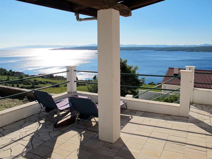Ferienhaus für 5 Personen, mit Terrasse und Garten auf Hvar