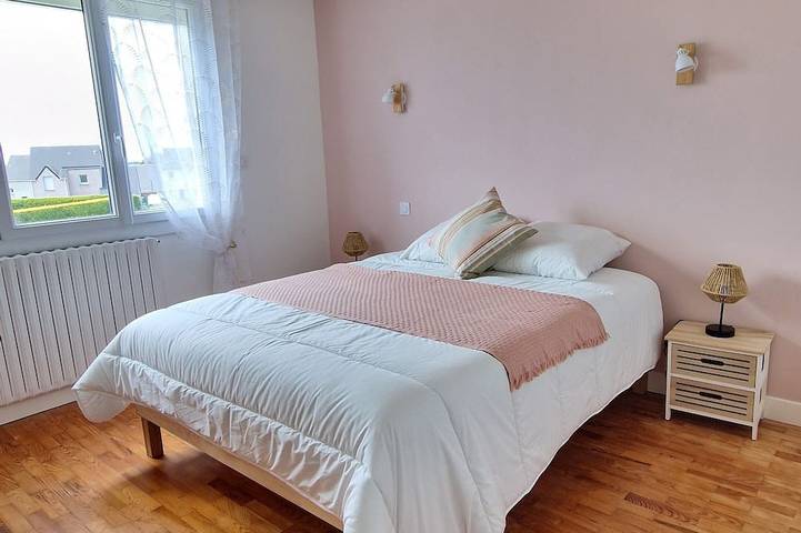 Location de vacances pour 11 personnes, avec Terrasse et Jardin à Regnéville-sur-Mer - 2