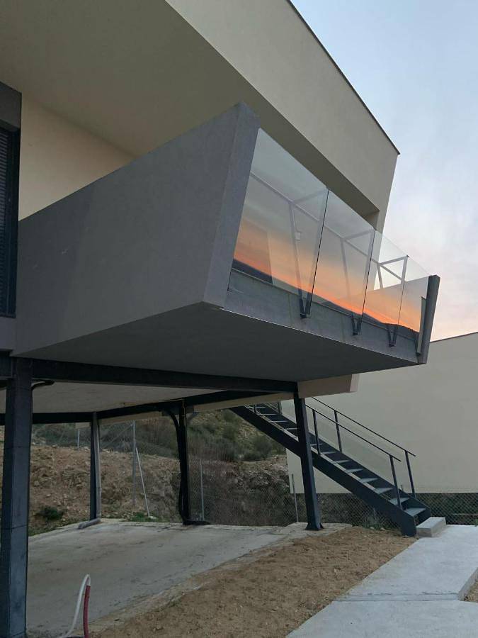 Casa rural para 4 personas, con Balcón y Terraza además de Jardín y Vistas en El Espinar - 3