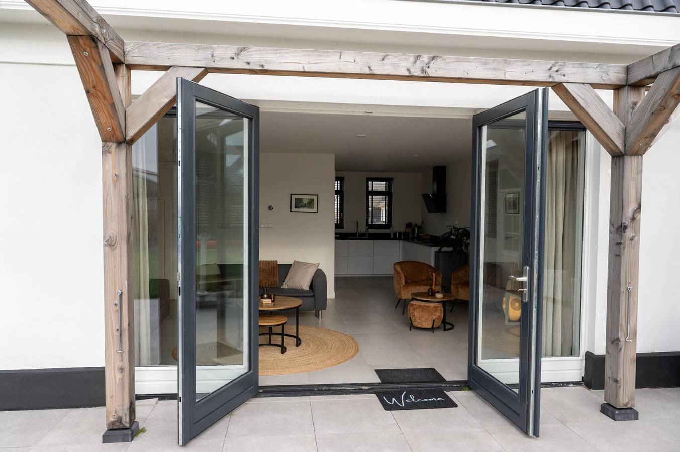 Freistehende Ferienvilla für 8 Personen mit Bootssteg in der Nähe von Roelofarendsveen in Roelofarendsveen, Groene Hart