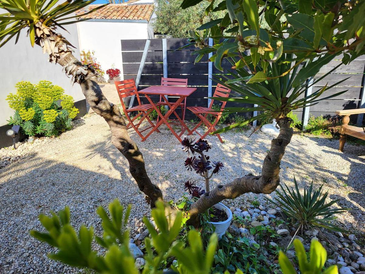 King Room with Garden View in Saint-Clément-des-Baleines, Île de Ré