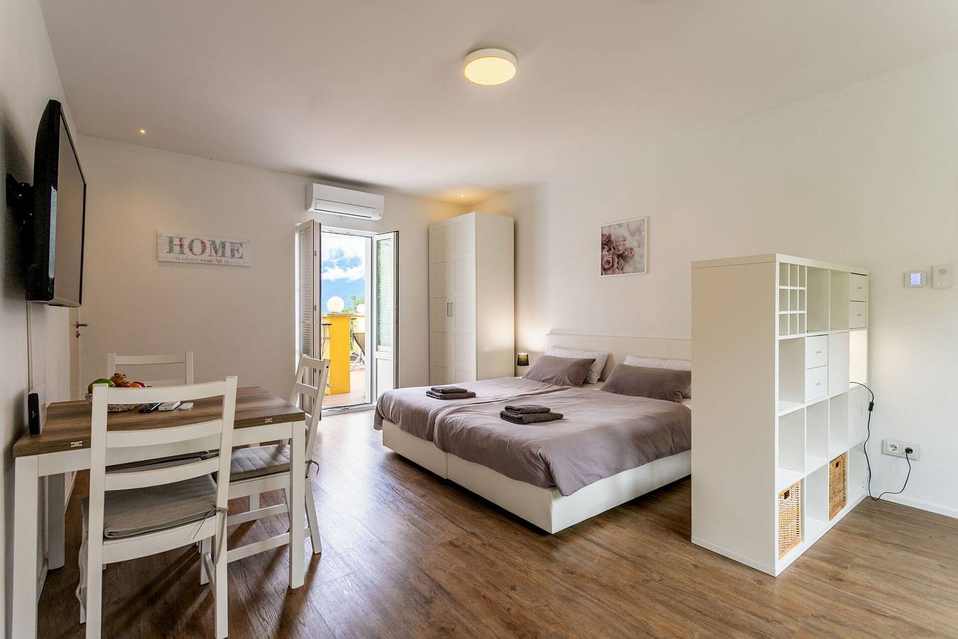 Ganze Wohnung, Ferienwohnung für 2 Personen mit Terrasse in Stazzona, Stazzona und Umgebung