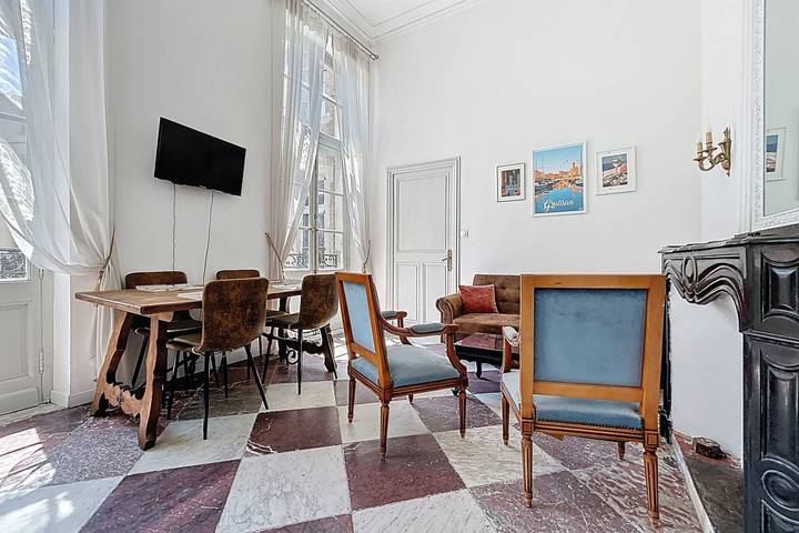 Location de vacances pour 2 personnes, avec balcon à Narbonne