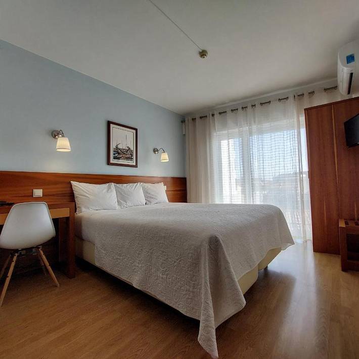 Hôtel pour 2 personnes, avec balcon, animaux acceptés dans Vagos