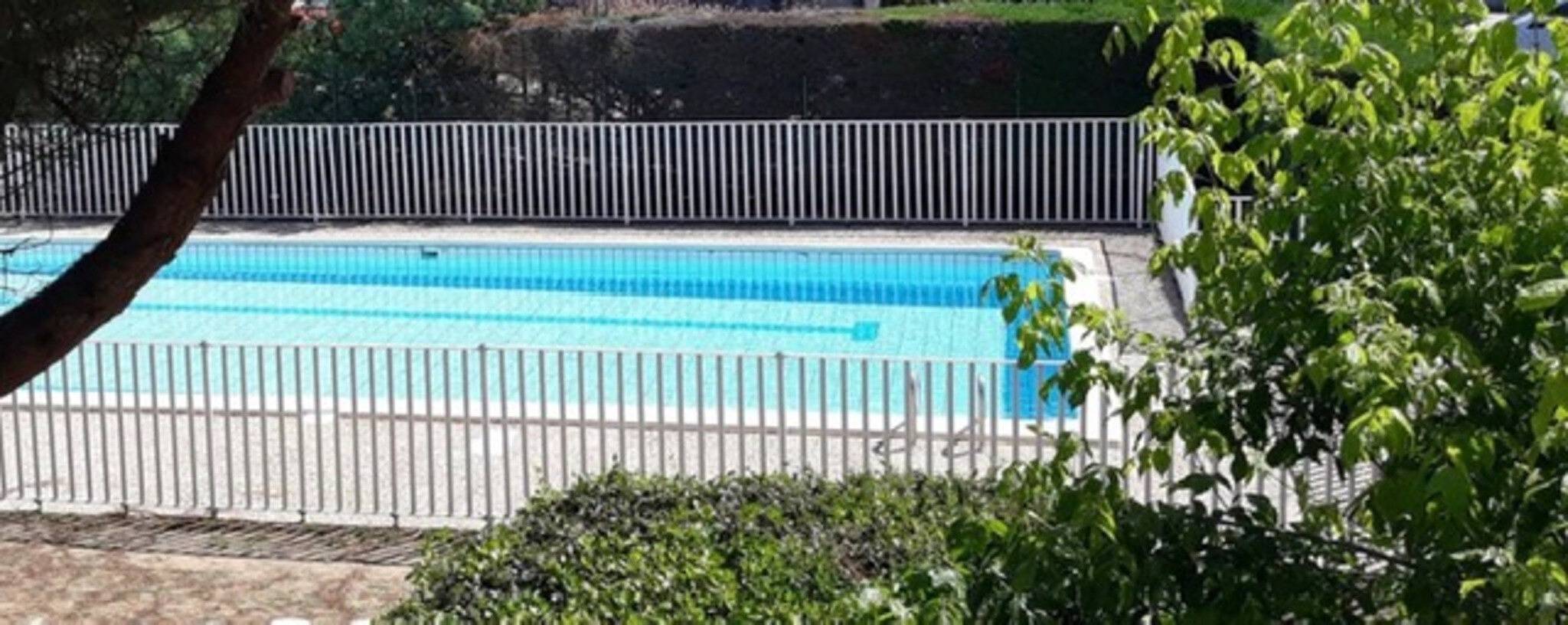 Appartement entier, Charmante maison avec terrasse et piscine partagée, à deux pas de la plage – Idéale 4 pers in Le Grand-Village-Plage, Côte de Beauté