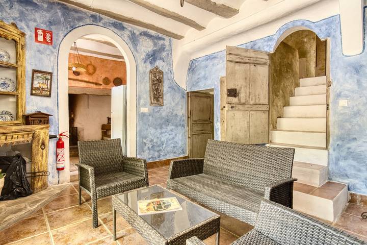 Casa rural para 8 personas, con Jardín en Elda - 4