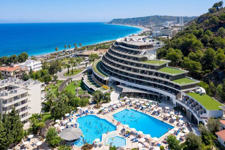 Hôtel pour 2 personnes, avec jardin et sauna ainsi que vue et piscine