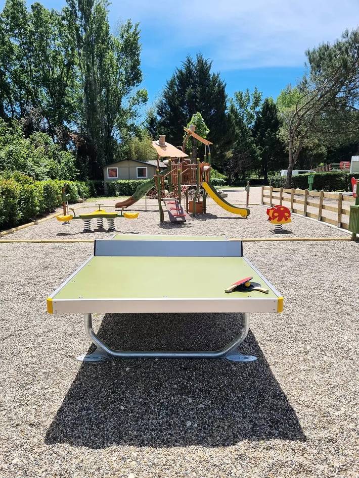 Mobil home pour 4 personnes, avec piscine et terrasse à Gondrin - 3