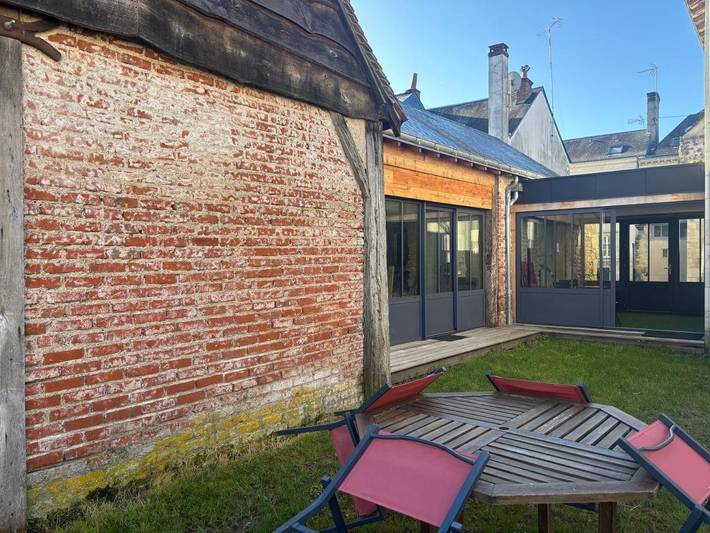 Location de vacances pour 4 personnes, avec terrasse et jardin à Vernou-sur-Brenne