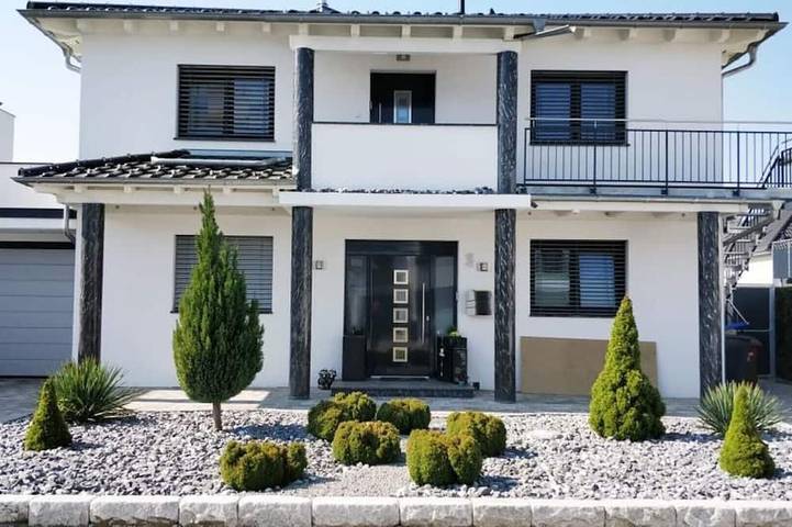 Ferienwohnung für 8 Personen, mit Balkon und Whirlpool - 1