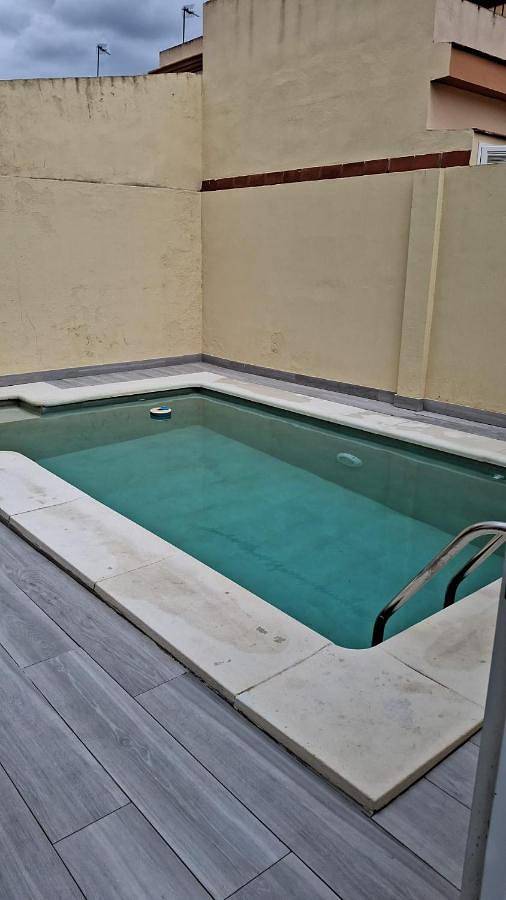 Location de vacances pour 7 personnes, avec piscine et terrasse à Coria del Río