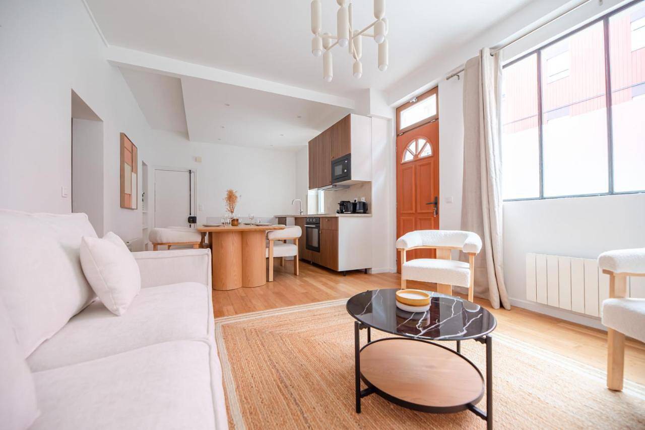 Appartement entier, Amazing Apartment with Home Cinema in Paris 13e Arrondissement, Paris
