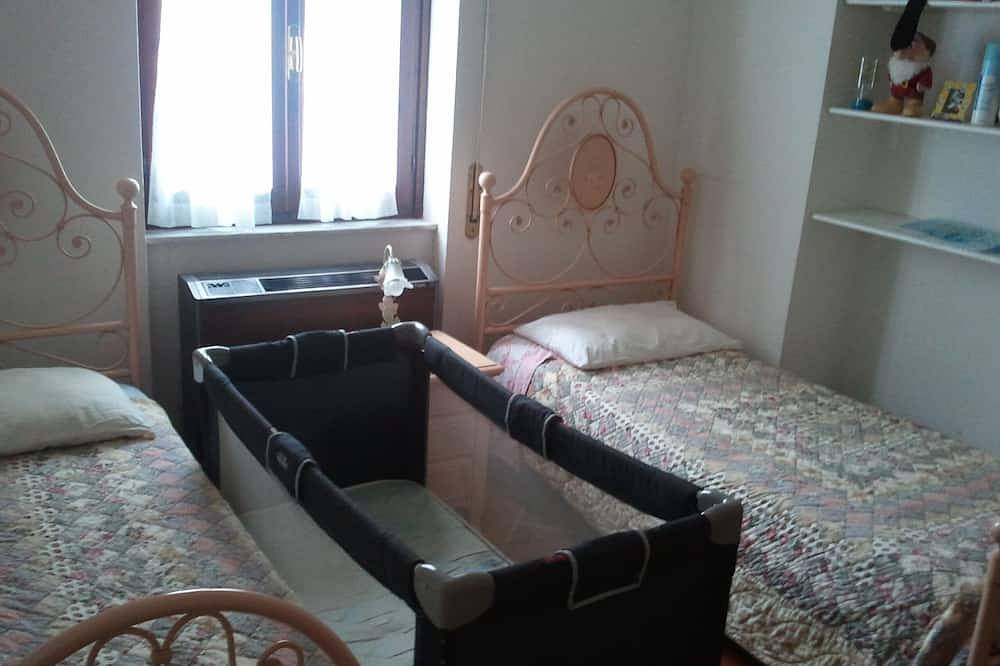 Kleines Haus auf dem Land, ruhig, 200 Meter vom Strand von Giannella in Giannella, Grosseto Provinz